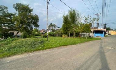 Tanah Jalan Bersama 11, Demang Lebar Daun