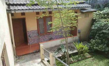 RUMAH DI PUSAT KOTA SUKABUMI