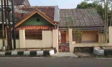 RUMAH DI PUSAT KOTA SUKABUMI