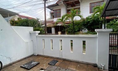 Dijual Cepat Rumah Siap Huni di Kelapa Puyuh dengan luas tanah 8x20 punya 2 Carport mobil dengan harga 3,3M Nego  ⸻