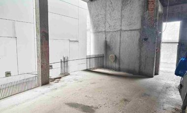 Rumah besar tengah kota