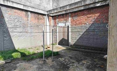 Rumah besar tengah kota