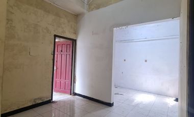 DIJUAL MURAH RUMAH BESAR SECOND KONDISI BAGUS
