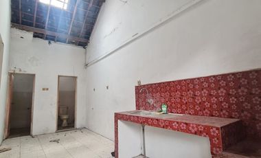 DIJUAL MURAH RUMAH BESAR SECOND KONDISI BAGUS