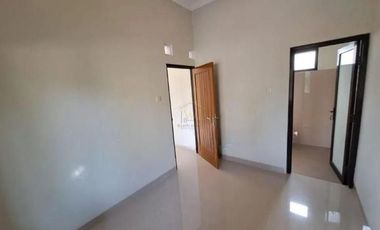 RUMAH BARU DAN MURAH DEKAT STASIUN BRAMBANAN JOGJA