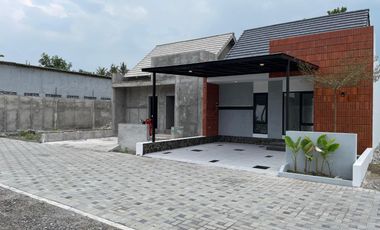 Rumah Dalam Cluster Akses Mudah di Dekat Pasar Cebongan Sleman