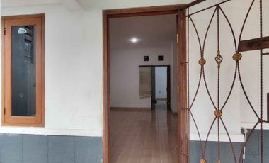 DISEWAKAN Rumah MURAH dalam Cluster Eklusive di Arcamanik Sekitar Jalan Permata Tamansari Arcam Kota Bandung , Lingkungan tenang nyaman , Akses enak