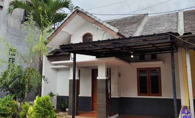 DISEWAKAN Rumah MURAH dalam Cluster Eklusive di Arcamanik Sekitar Jalan Permata Tamansari Arcam Kota Bandung , Lingkungan tenang nyaman , Akses enak