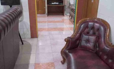 rumah luas mewah Megah