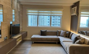FOR LEASE  2 BEDROOMS NEWLY RENOVATED / INTERIOR   SOUTH OF MARKET BGC