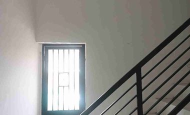 DIJUAL/DISEWAKAN RUKO 3 LANTAI BANGUNAN BARU DI DEPOK TIMUR