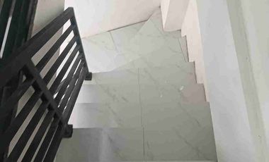 DIJUAL/DISEWAKAN RUKO 3 LANTAI BANGUNAN BARU DI DEPOK TIMUR