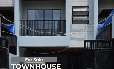 Fully Finished Townhouse 5 Bedroom For Sale in Sta Mesa Manila townhouse for sale