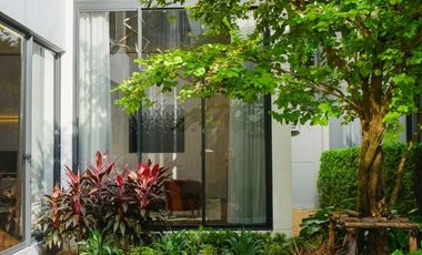 TA8410🏛️Luxury villa 540sqm 4Bedroom 1Maid room🌳Courtyard🏢Elevator BuGaan Krungthep Kreetha Fully furnished near Inter school & Golf club