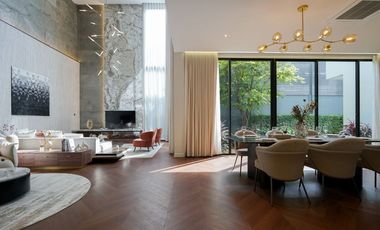TA8410🏛️Luxury villa 540sqm 4Bedroom 1Maid room🌳Courtyard🏢Elevator BuGaan Krungthep Kreetha Fully furnished near Inter school & Golf club