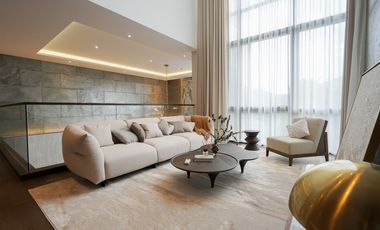 TA8410🏛️Luxury villa 540sqm 4Bedroom 1Maid room🌳Courtyard🏢Elevator BuGaan Krungthep Kreetha Fully furnished near Inter school & Golf club