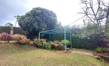 Villa Rumah kebun cantik Katumiri,Cihanjuang Bandung Barat