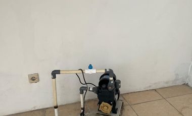 Disewakan ruko 2 lantai dekat dengan pasar kosambi karawang harga hanya 35 juta per tahun gratis 6 bulan