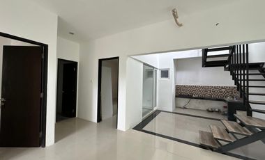 DIJUAL RUMAH ARSITEK CLUSTER SUMMER MEADOW CITRA GRAND CITY PALEMBANG