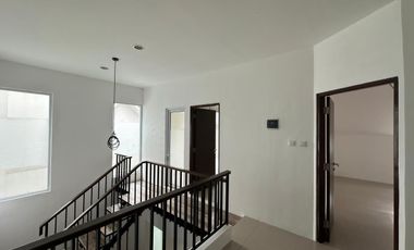 DIJUAL RUMAH ARSITEK CLUSTER SUMMER MEADOW CITRA GRAND CITY PALEMBANG