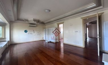 FOR RENT 4 Bedroom with Pool in East Greenhills Village - RH03