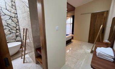 Bayangkan memiliki villa di Jogja yang sudah jadi, sudah lengkap, dan sudah dikelola. Tanpa menunggu bangun & tanpa ribet operasional.