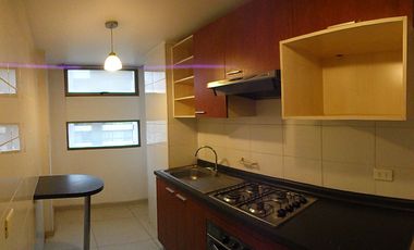 ARRIENDO DEPTO 2 DOR Y 2 BAÑOS, INCLUYE BODEGA, STGO CENTRO