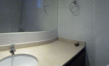 ARRIENDO DEPTO 2 DOR Y 2 BAÑOS, INCLUYE BODEGA, STGO CENTRO