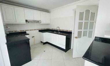 Rento, Departamento con patios en Cumbayá a 5 Minutos del Paseo San Francisco, Usfq