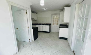 Rento, Departamento con patios en Cumbayá a 5 Minutos del Paseo San Francisco, Usfq