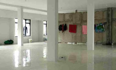 disewakan 5 ruko gandeng loose available ,bisa partial di Jagakarsa Jakarta Selatan area strategis