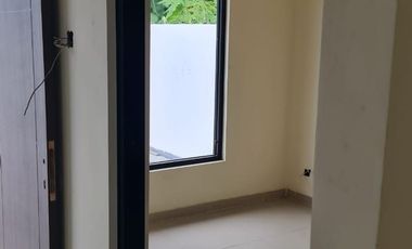 Dijual Rumah Baru Mezzanine Type Dekat UPN Lokasi Tambak Medokan Ayu Rungkut Surabaya