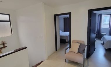 Casa amoblada en alquiler en Ciudad Celeste Samborondón | 3 dormitorios con patio y BBQ