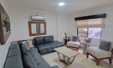 Casa amoblada en alquiler en Ciudad Celeste Samborondón | 3 dormitorios con patio y BBQ