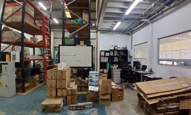 Bodega para el Arriendo en la villa