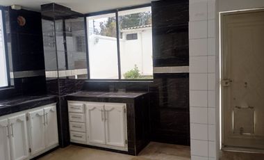 HERMOSA CASA EN VENTA EN EL SECTOR EL CONDADO DE LA CIUDAD DE QUITO