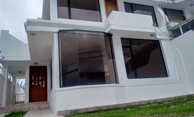 HERMOSA CASA EN VENTA EN EL SECTOR EL CONDADO DE LA CIUDAD DE QUITO