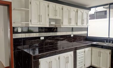 HERMOSA CASA EN VENTA EN EL SECTOR EL CONDADO DE LA CIUDAD DE QUITO