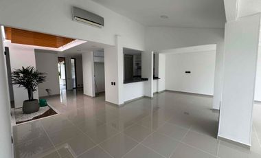 Venta casa en el castillo