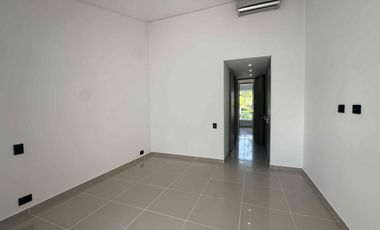 Venta casa en el castillo