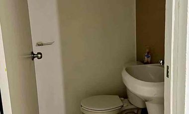 Rento casa en Pedregal de 1 nivel 130m2 con  8 lugares de estacionamiento.  Uso habitacional o para oficina.