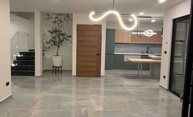 Hermosa casa contemporanea junto area verde