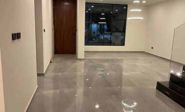 Hermosa casa contemporanea junto area verde