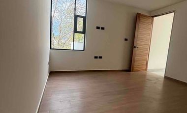 Hermosa casa contemporanea junto area verde