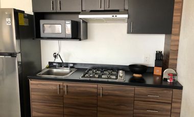 TOTALMENTE AMUEBLADA Y EQUIPADA CERCA DE LA CARRETERA A LA CDMX