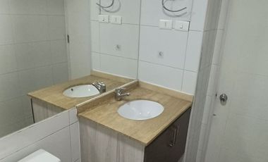 Depto. 2d-1b estacionamiento Cerca Metro y Mall