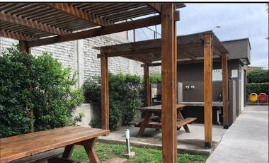 Depto. 2d-1b estacionamiento Cerca Metro y Mall