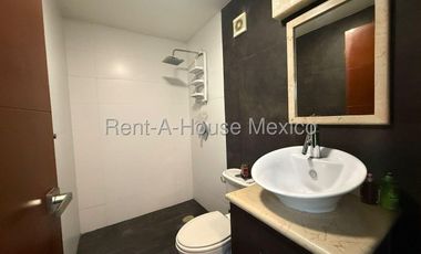 En renta amplia casa de 4 niveles Claveria Azcapotzalco Ciudad de México 261772MTZP