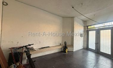 En renta amplia casa de 4 niveles Claveria Azcapotzalco Ciudad de México 261772MTZP