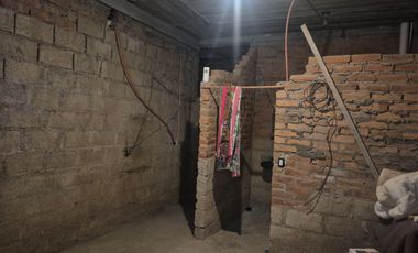 Propiedad Para Remodelar. Venta sobre Av. Federación altura Cañadas. Puerto Vallarta.